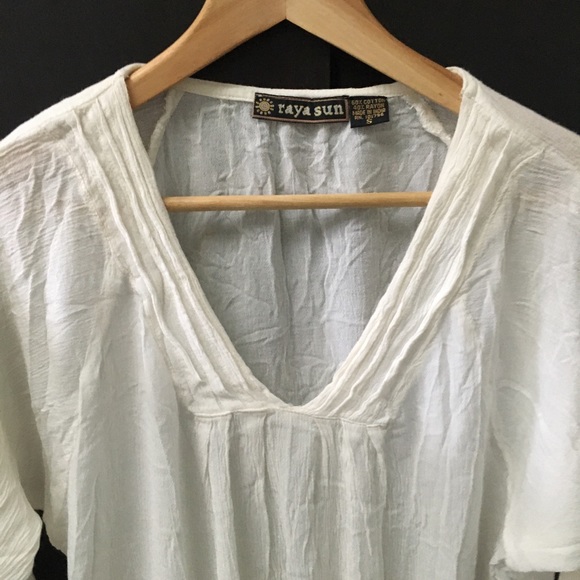White Summer blouse/ tunic - Picture 4 of 5